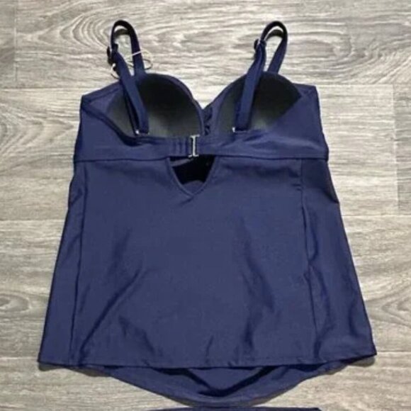 NWT Quince Medium Maternity Tankini Top Swim Swimsuit Navy Bathing Suit Italian - Picture 4 of 7
